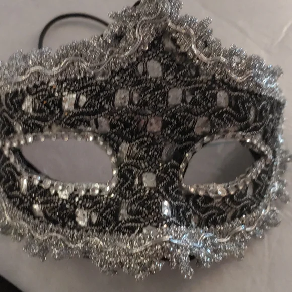 Masks - Picture 2 of 5